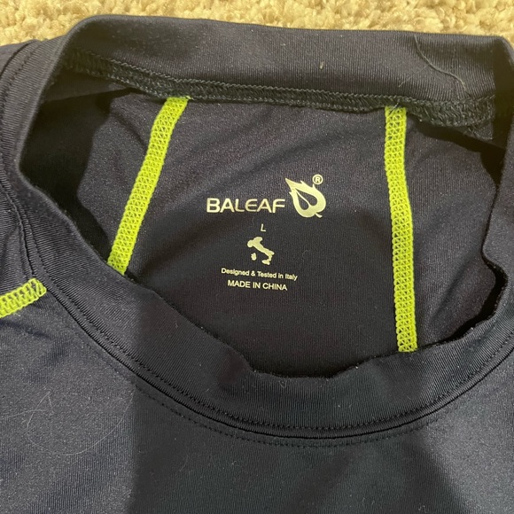 Baleaf Laureate Quick Dry Short Sleeve T Shirt- large navy w/ lime green detail - Picture 2 of 4